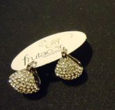 Brinco cravejado strass